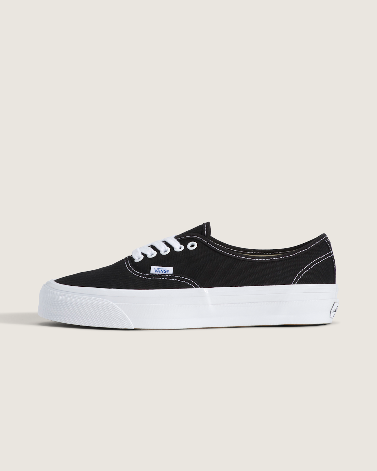 Premium Authentic Shoe - Black / White